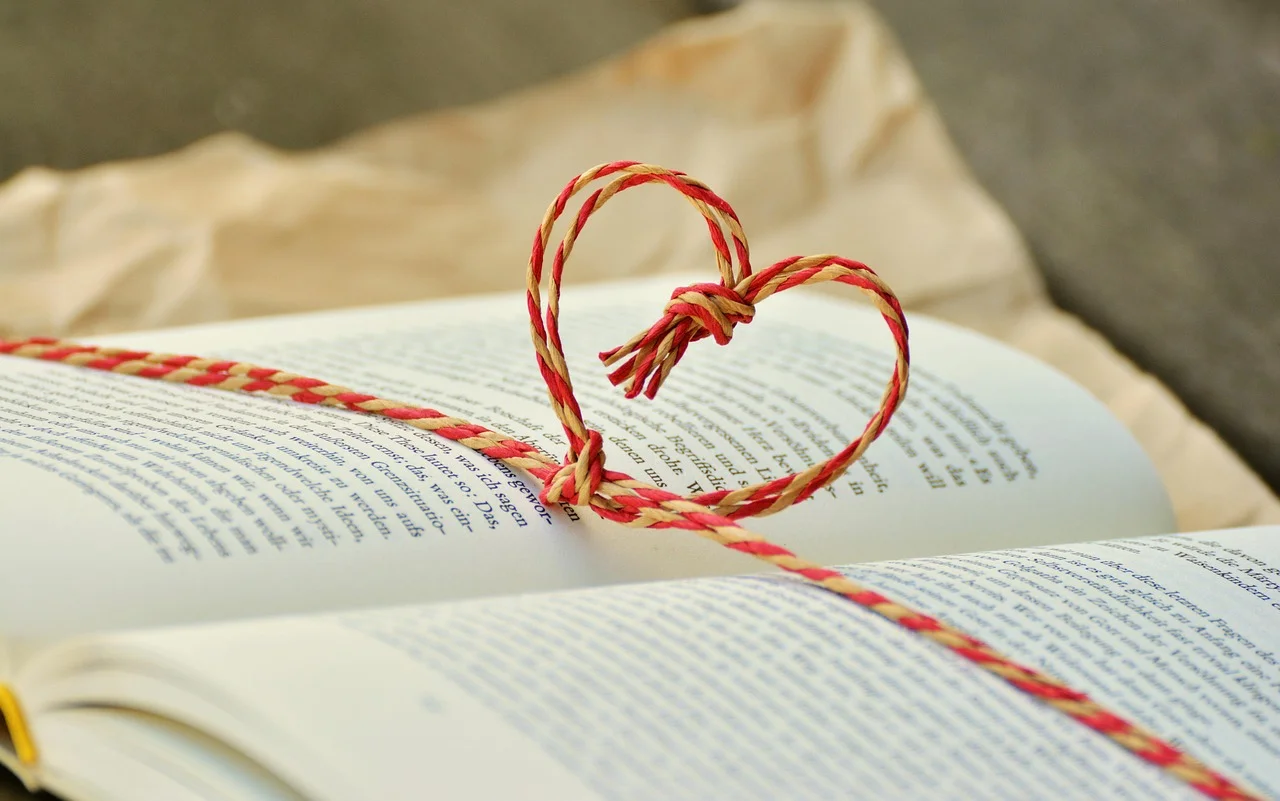 Książki do nauki języka: papier, e-book czy aplikacja z treścią książkową?