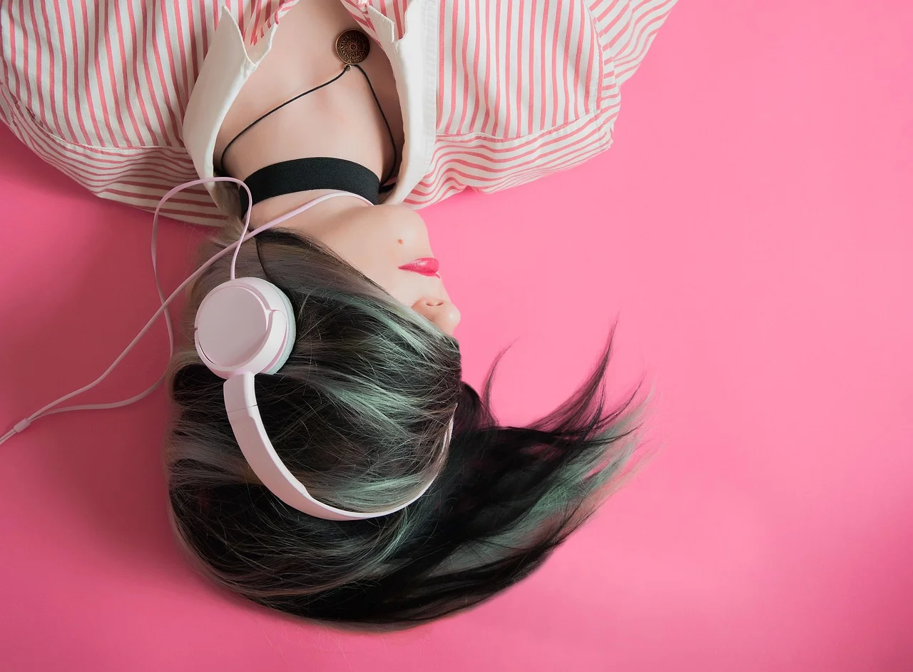 Książki do nauki języka: jak oceniać jakość nagrań i ćwiczeń audio?